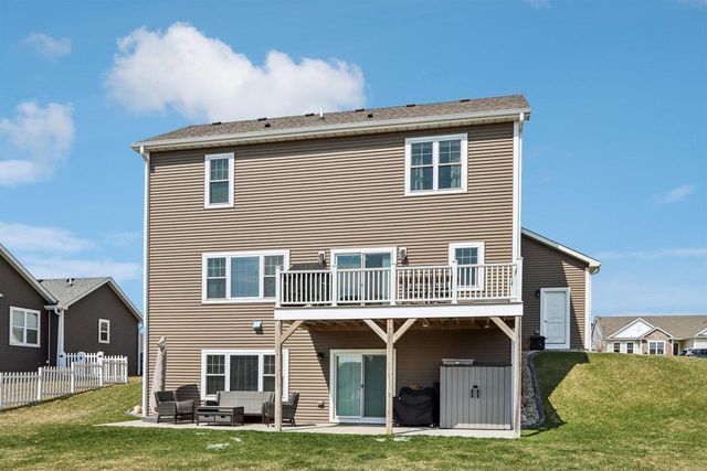 526 Spur ROAD, Slinger, WI 53086