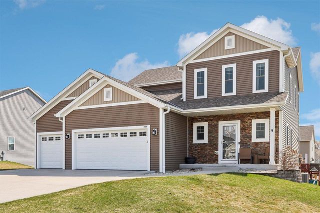526 Spur ROAD, Slinger, WI 53086