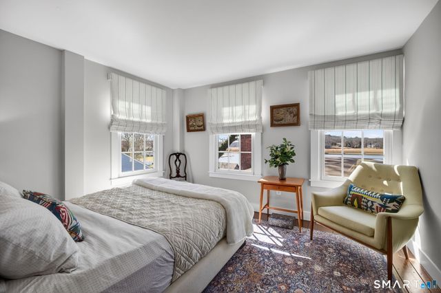 17 Scholes Lane, Essex, CT 06426