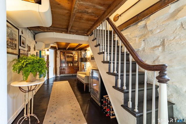 17 Scholes Lane, Essex, CT 06426