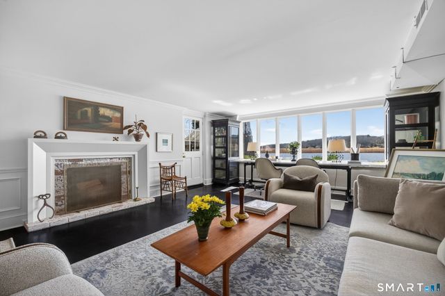 17 Scholes Lane, Essex, CT 06426