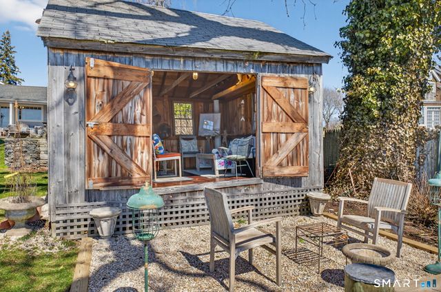 17 Scholes Lane, Essex, CT 06426