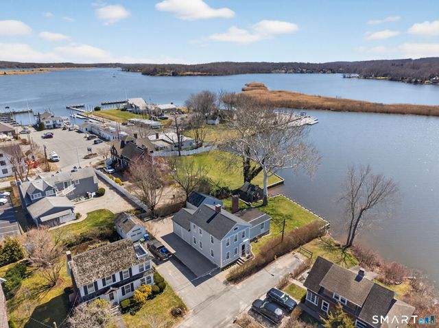 17 Scholes Lane, Essex, CT 06426