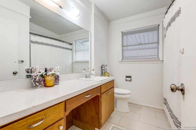 5304 Colebrook, San Antonio, TX 78228