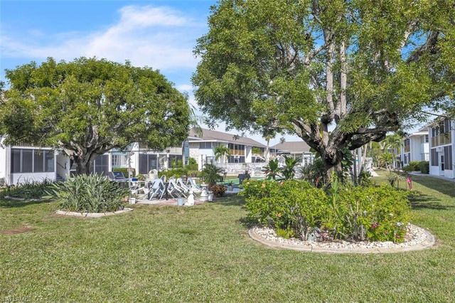 403 SE 43rd TER # 11, Cape Coral, FL 33904