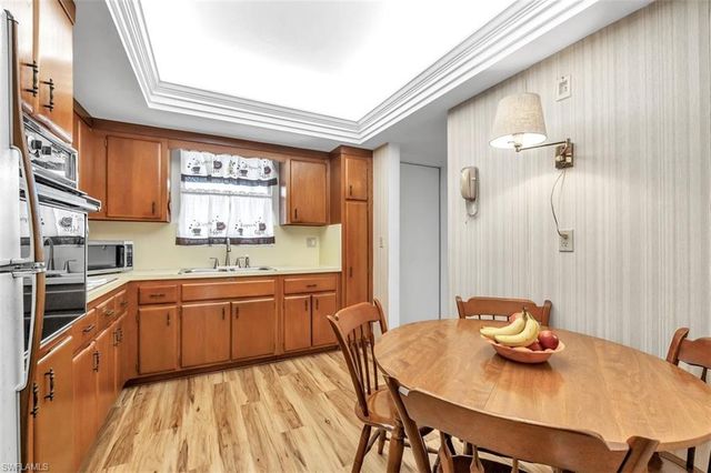 403 SE 43rd TER # 11, Cape Coral, FL 33904