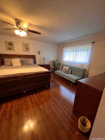 6022 Town Creek St, San Antonio, TX 78238