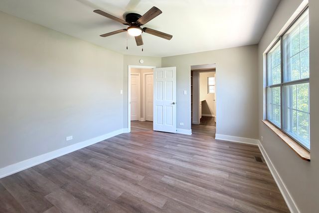 505 Tebay Place W, Schaumburg, IL 60194