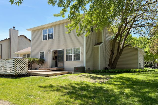 505 Tebay Place W, Schaumburg, IL 60194