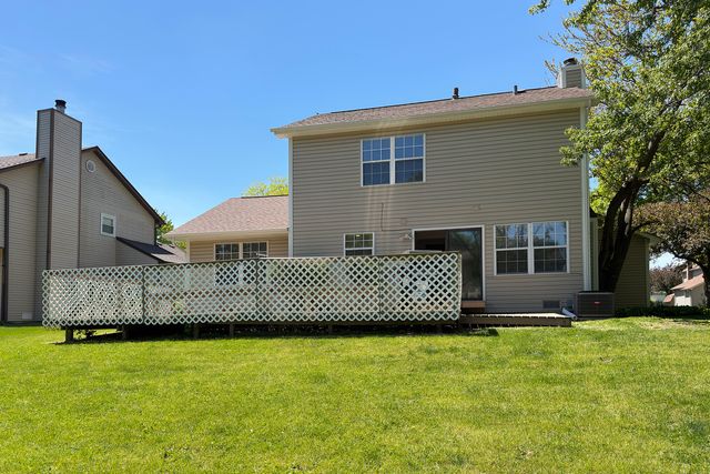 505 Tebay Place W, Schaumburg, IL 60194