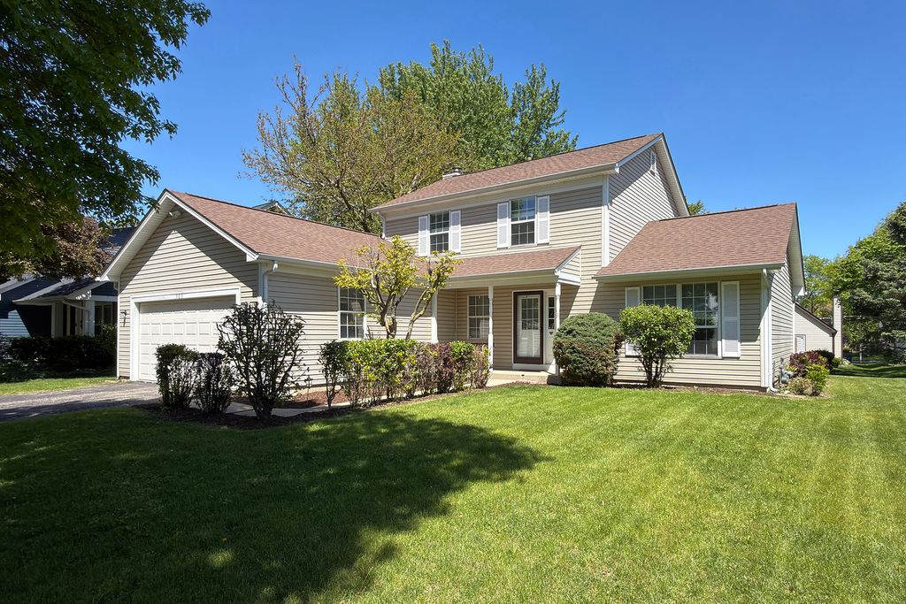 505 Tebay Place W, Schaumburg, IL 60194