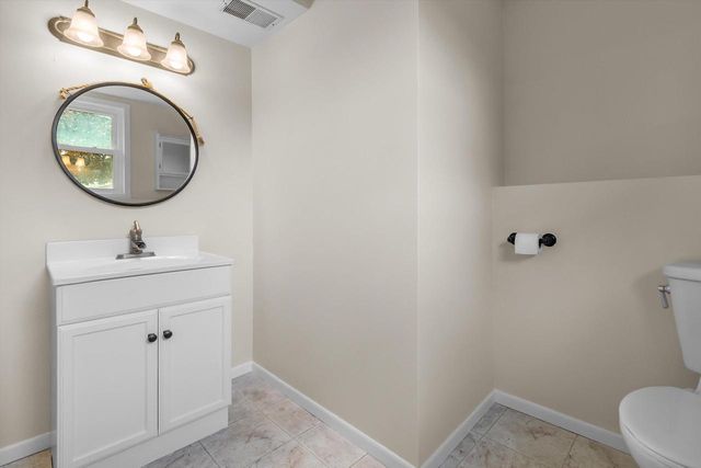 W208S10489 Karen COURT N, Muskego, WI 53150