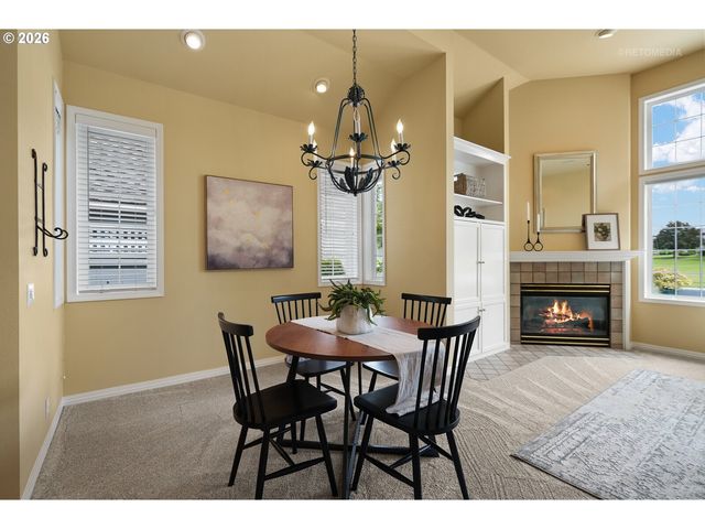 15737 Nw CLAREMONT Dr, Portland, OR 97229