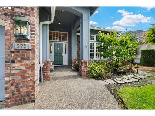 15737 Nw CLAREMONT Dr, Portland, OR 97229