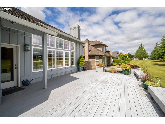 15737 Nw CLAREMONT Dr, Portland, OR 97229
