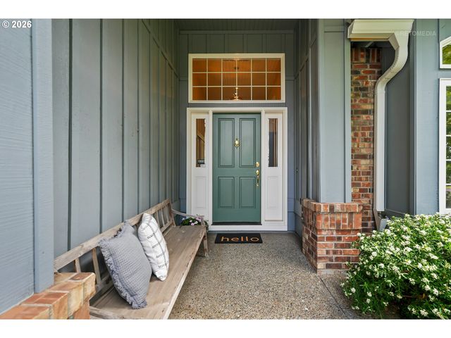 15737 Nw CLAREMONT Dr, Portland, OR 97229