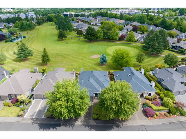 15737 Nw CLAREMONT Dr, Portland, OR 97229