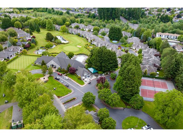 15737 Nw CLAREMONT Dr, Portland, OR 97229
