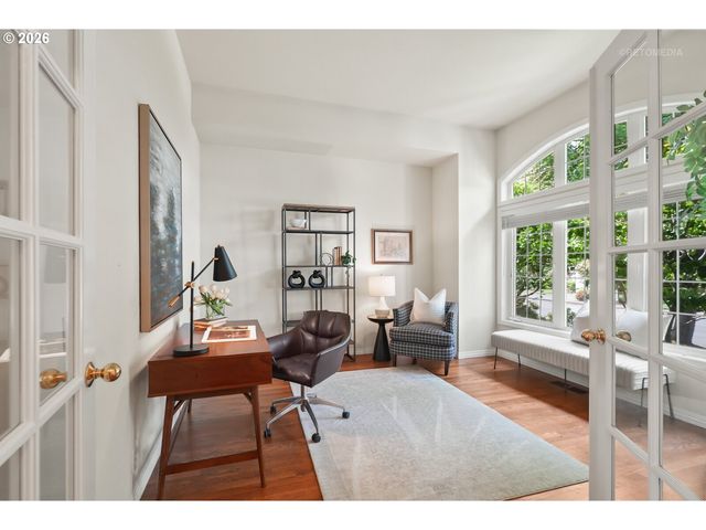 15737 Nw CLAREMONT Dr, Portland, OR 97229