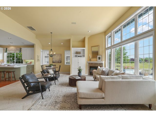15737 Nw CLAREMONT Dr, Portland, OR 97229