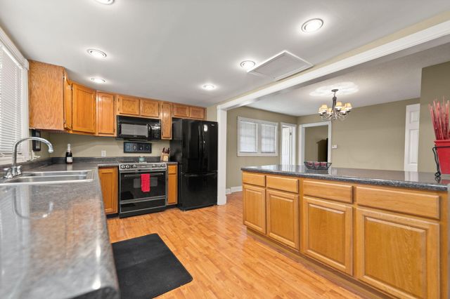 221 Earl Ross Road, Stearns, KY 42647