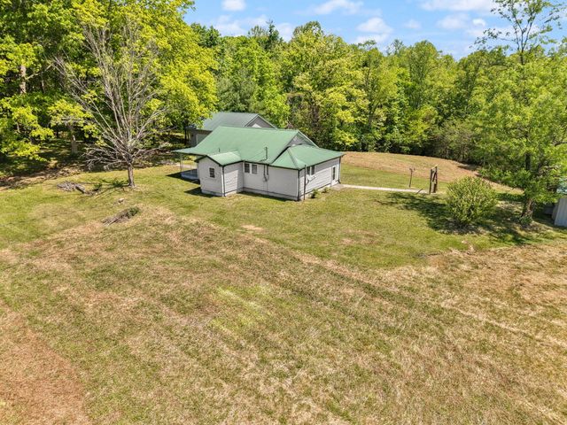 221 Earl Ross Road, Stearns, KY 42647