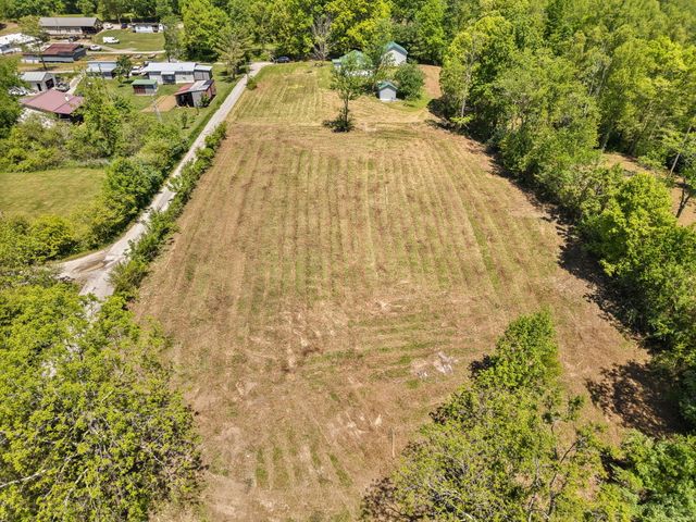 221 Earl Ross Road, Stearns, KY 42647