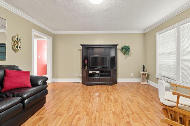 221 Earl Ross Road, Stearns, KY 42647