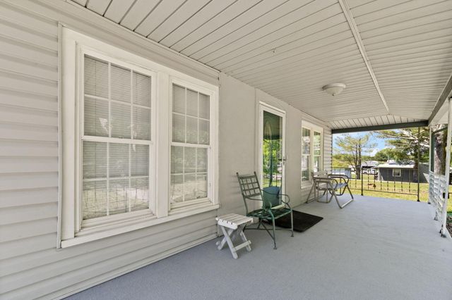 221 Earl Ross Road, Stearns, KY 42647