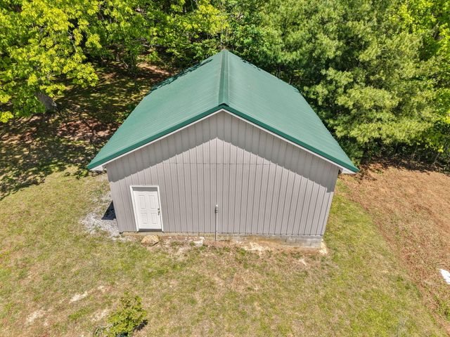 221 Earl Ross Road, Stearns, KY 42647