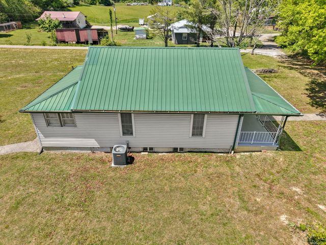 221 Earl Ross Road, Stearns, KY 42647