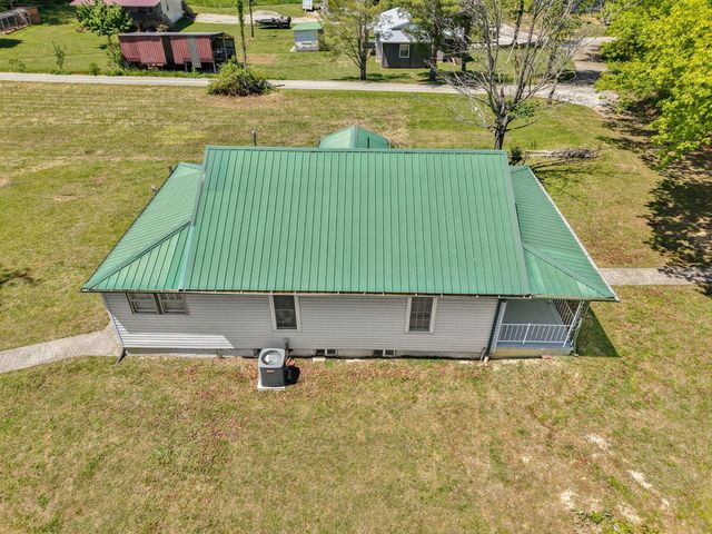 221 Earl Ross Road, Stearns, KY 42647