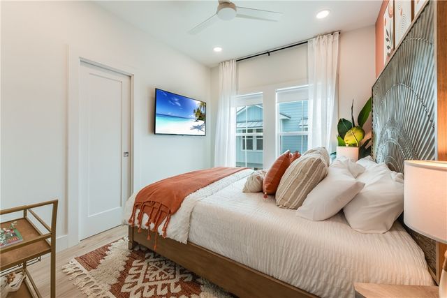 901 S Ninth St 12, Port Aransas, TX 78373