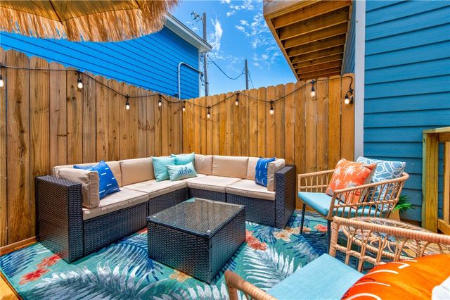 901 S Ninth St 12, Port Aransas, TX 78373