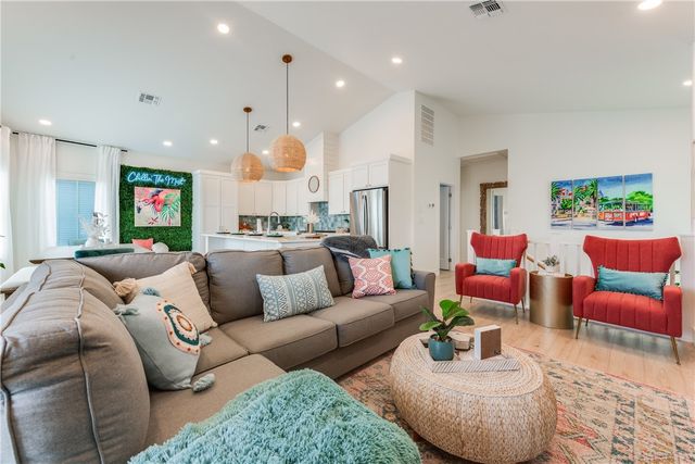 901 S Ninth St 12, Port Aransas, TX 78373