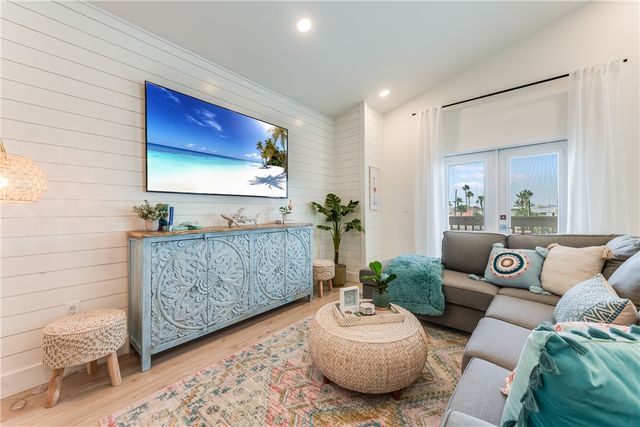 901 S Ninth St 12, Port Aransas, TX 78373