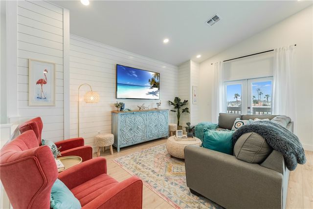 901 S Ninth St 12, Port Aransas, TX 78373