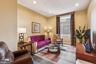 1600 Arch St Apt 1111, Philadelphia, PA 19103
