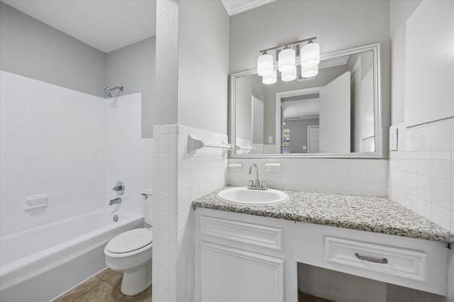 201 Emerson Street 10, Houston, TX 77006