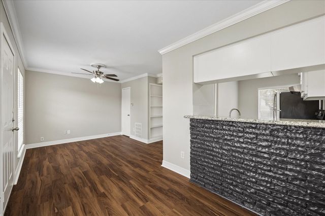 201 Emerson Street 10, Houston, TX 77006