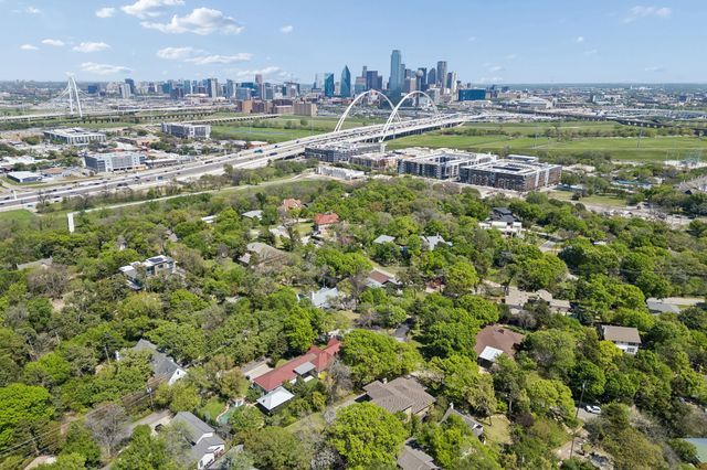 1572 Stemmons Avenue, Dallas, TX 75208