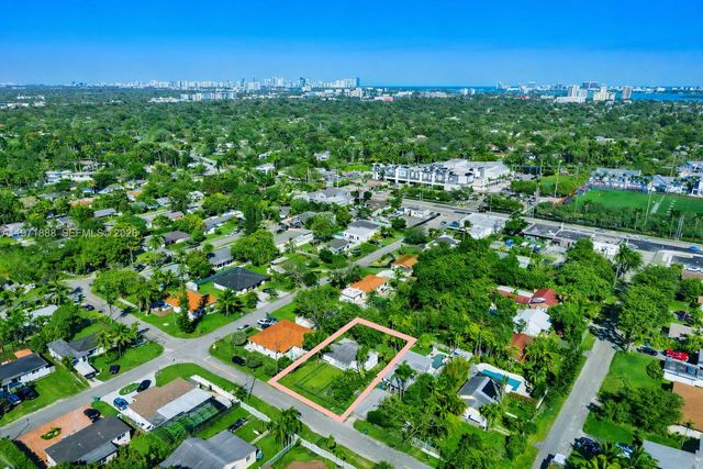 10821 NE 5th Ave, Miami, FL 33161