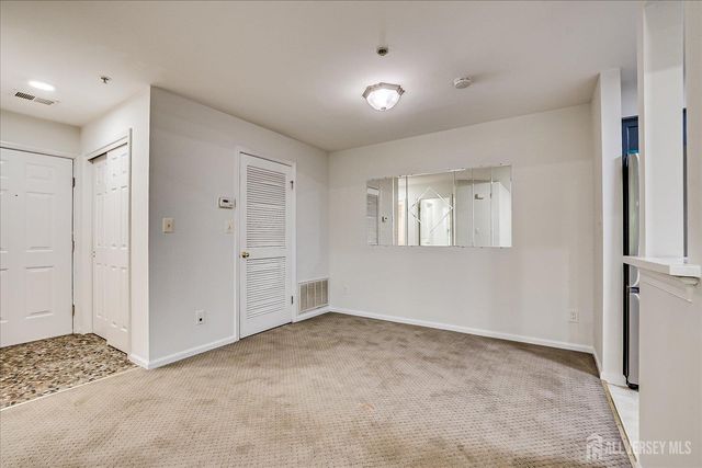 936 Waterford Drive, Edison, NJ 08817
