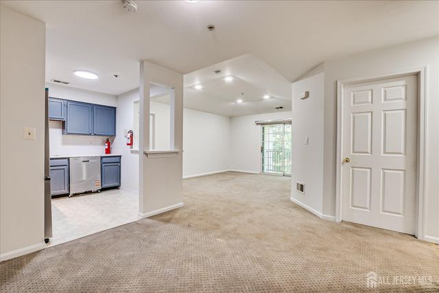 936 Waterford Drive, Edison, NJ 08817