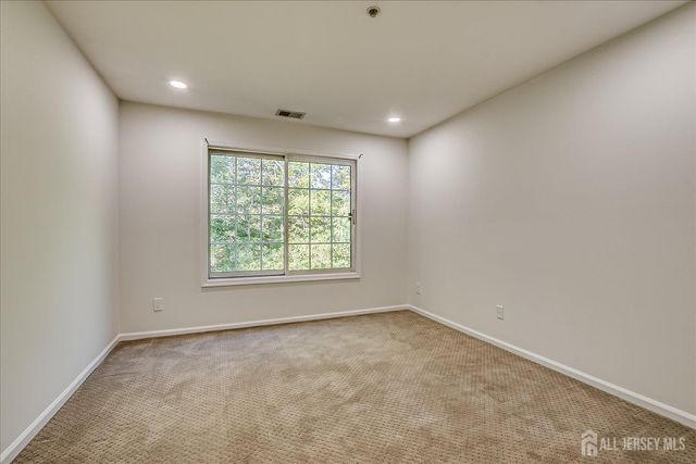 936 Waterford Drive, Edison, NJ 08817
