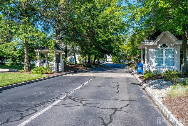 936 Waterford Drive, Edison, NJ 08817