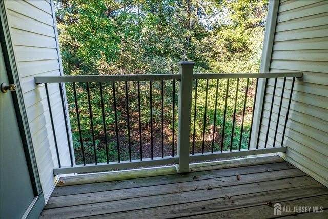 936 Waterford Drive, Edison, NJ 08817