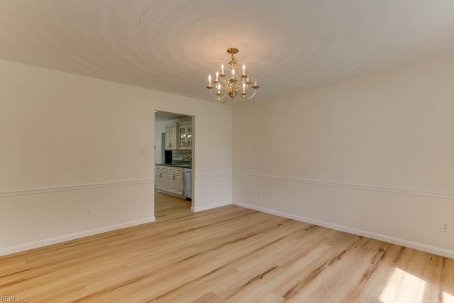 2637 N Elizabeth Harbor DR, Chesapeake, VA 23321