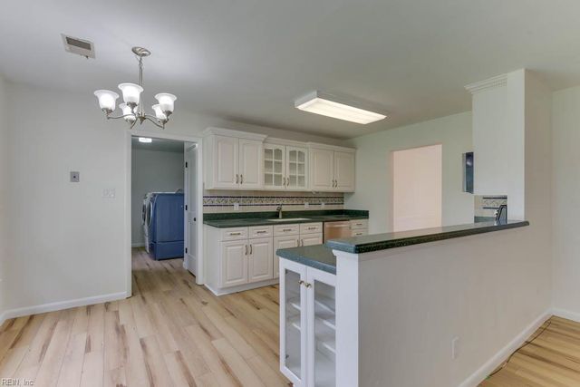2637 N Elizabeth Harbor DR, Chesapeake, VA 23321