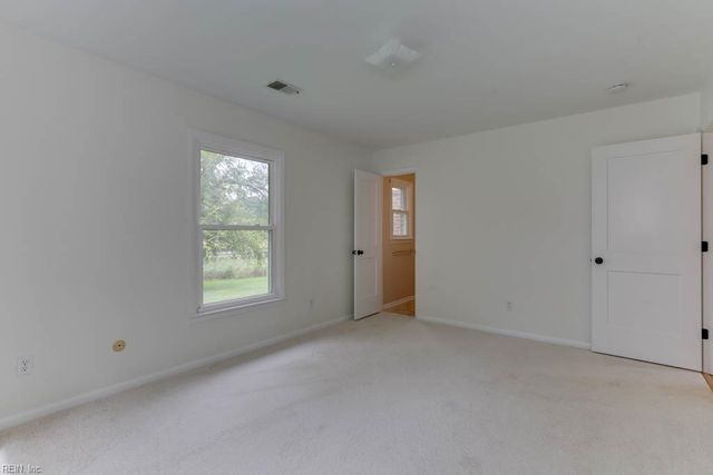 2637 N Elizabeth Harbor DR, Chesapeake, VA 23321